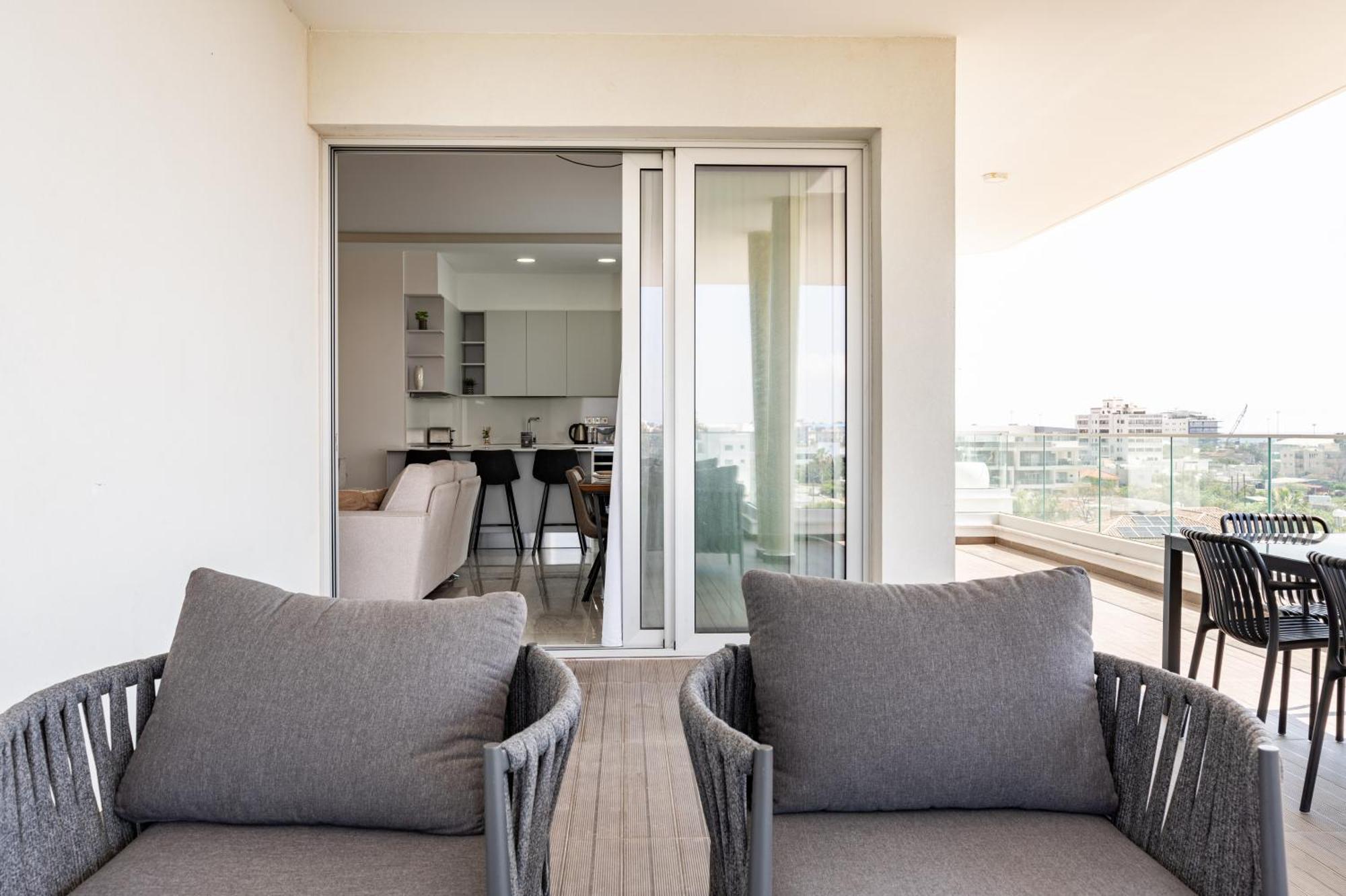 Yamas Urban Living Zakaki Pool Penthouses & Apartments Lemesós Eksteriør bilde
