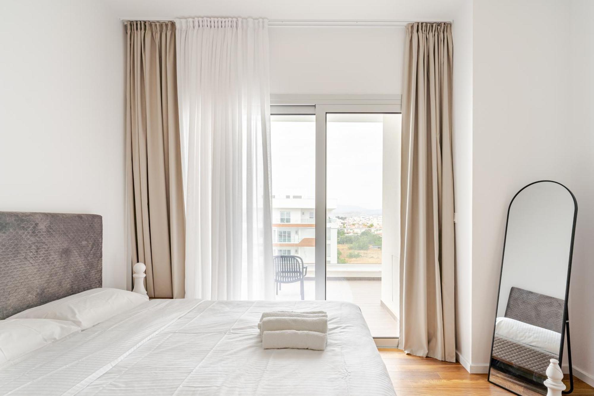 Yamas Urban Living Zakaki Pool Penthouses & Apartments Lemesós Eksteriør bilde